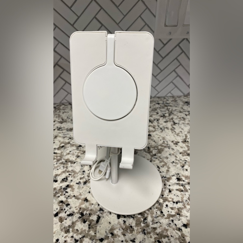 Vlogging ring light phone stand